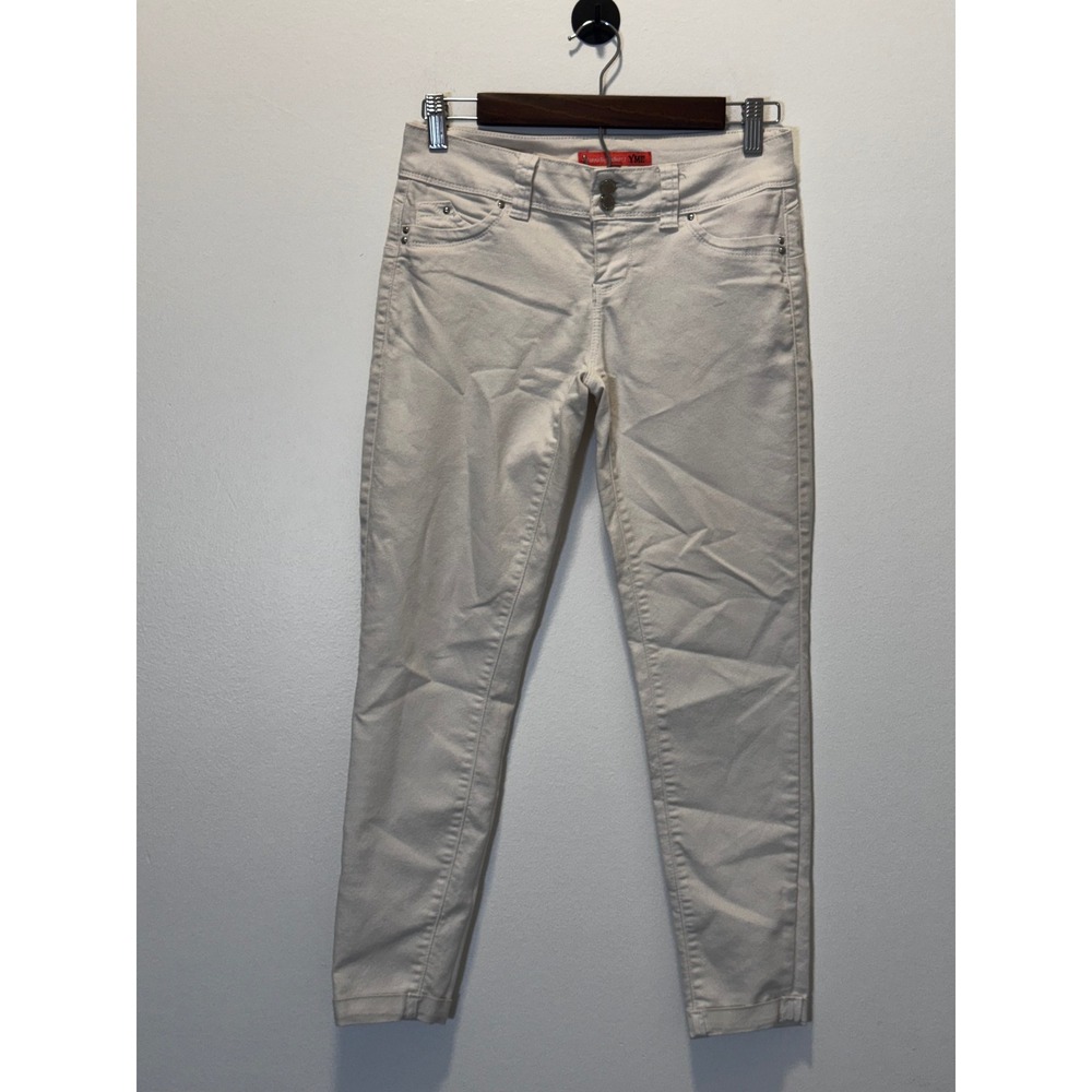 YMI WannaBettaButt Skinny Jeans White Mid Rise Slim Fit Pants